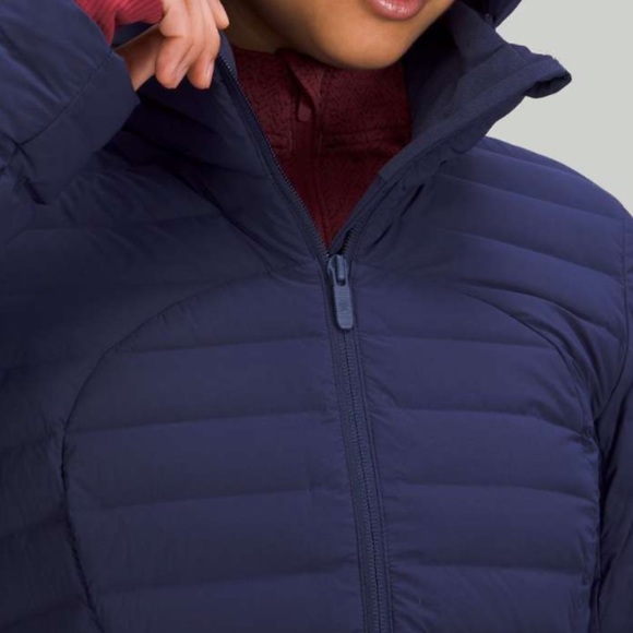 Lululemon pack it Down navy blue jacket. - Picture 3 of 4